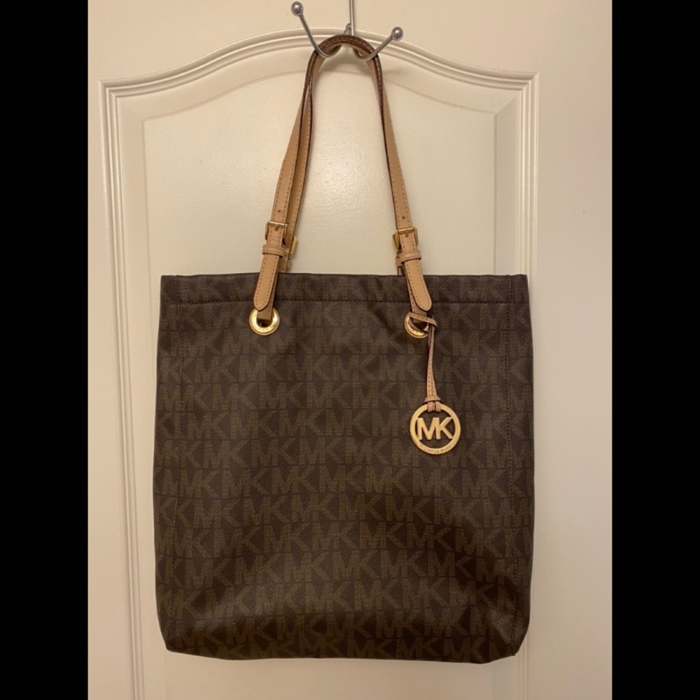 Michael Kors purse, fits 13inch laptop Bag